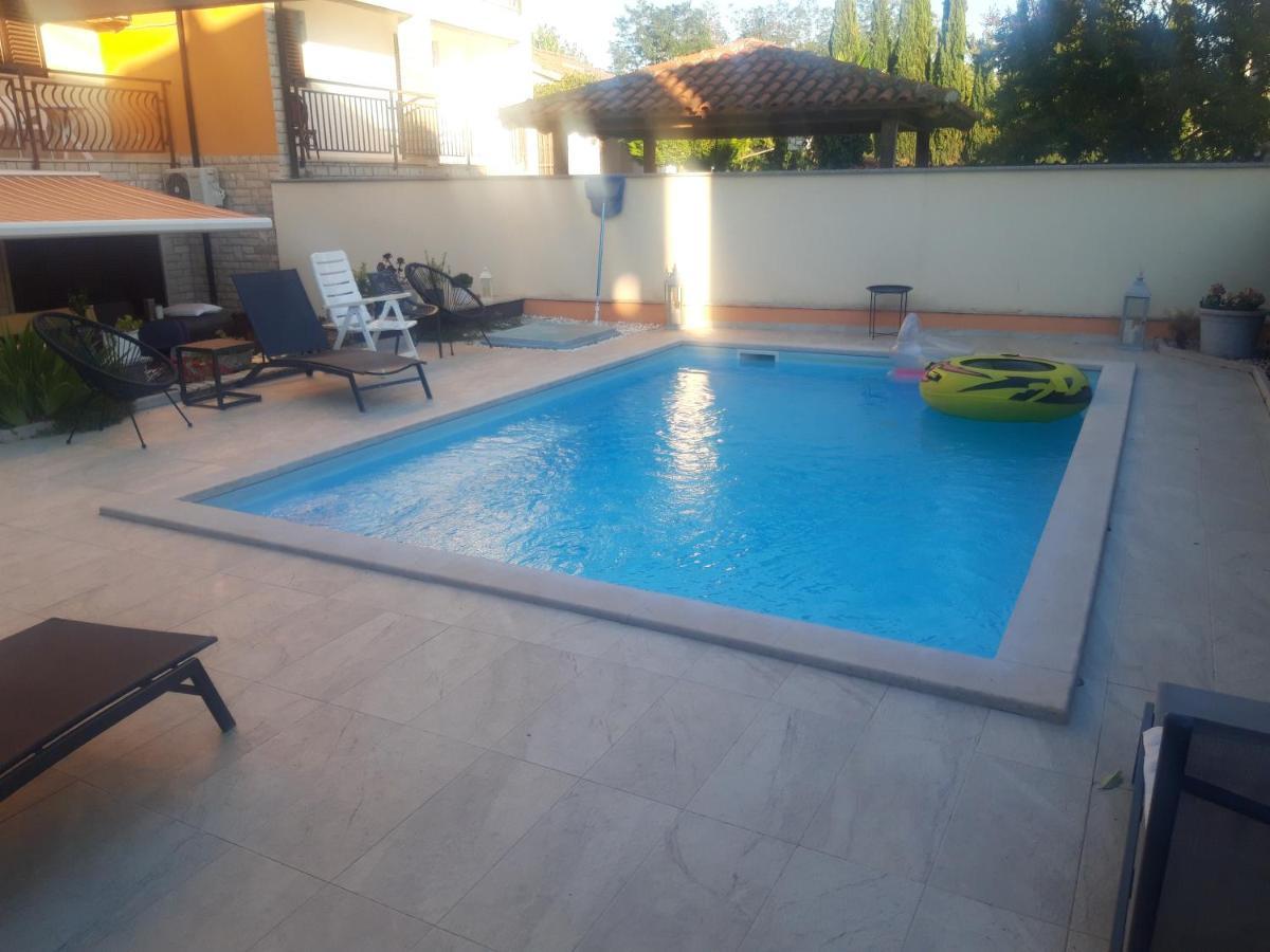 פורץ Apartments Residence V מראה חיצוני תמונה